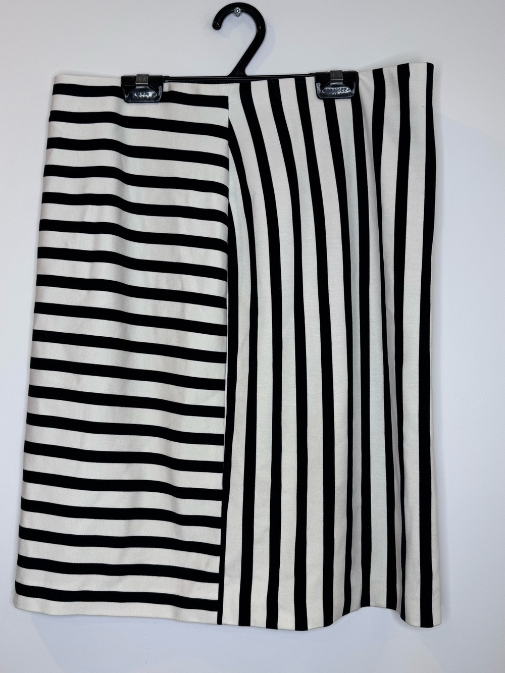 Marc Cain Black & White Striped mini Skirt sz 10